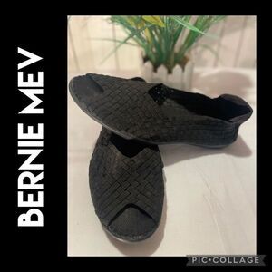 Bernie Mev BM Womens Black Dream Slip On Sandal/Shoe Size 6-EUC